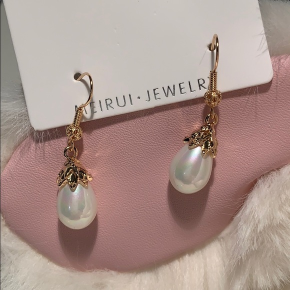 Fashion earrings - Picture 1 of 2